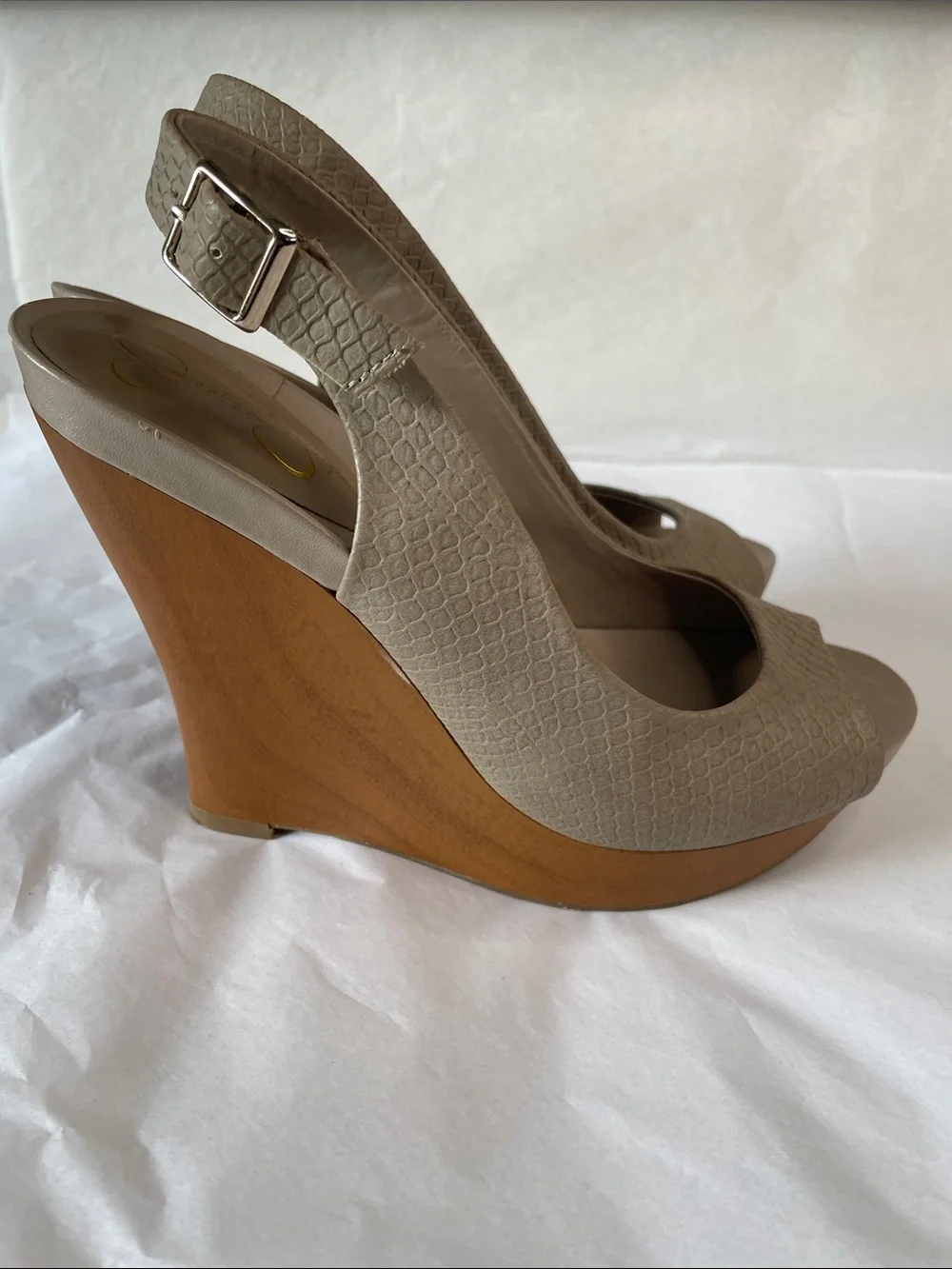 Jessica Simpson‎ Taupe Textured Peep-Toe Slingback Wedges